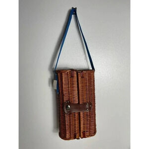 Vintage Grey Goose Two Vodka Bottle Carrying Case Picnic Basket Brown Blue Strap